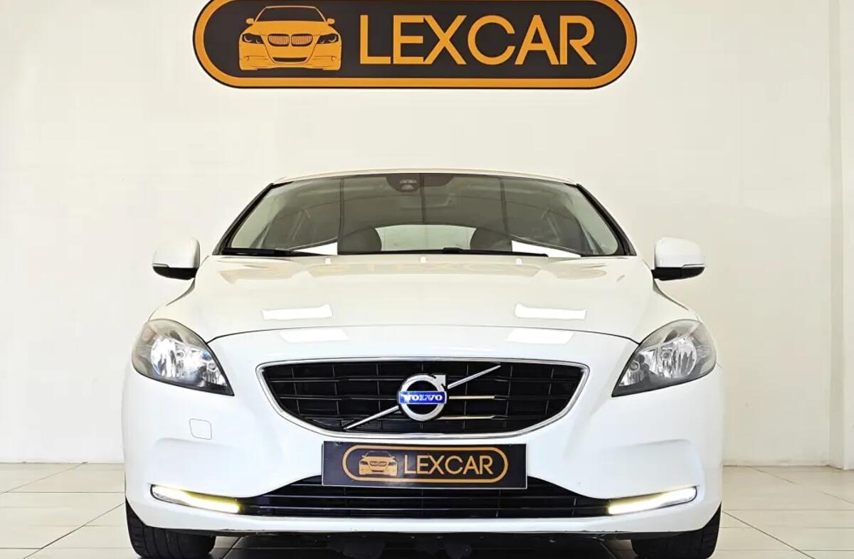 VOLVO V40 1.6 D2 Summum Eco