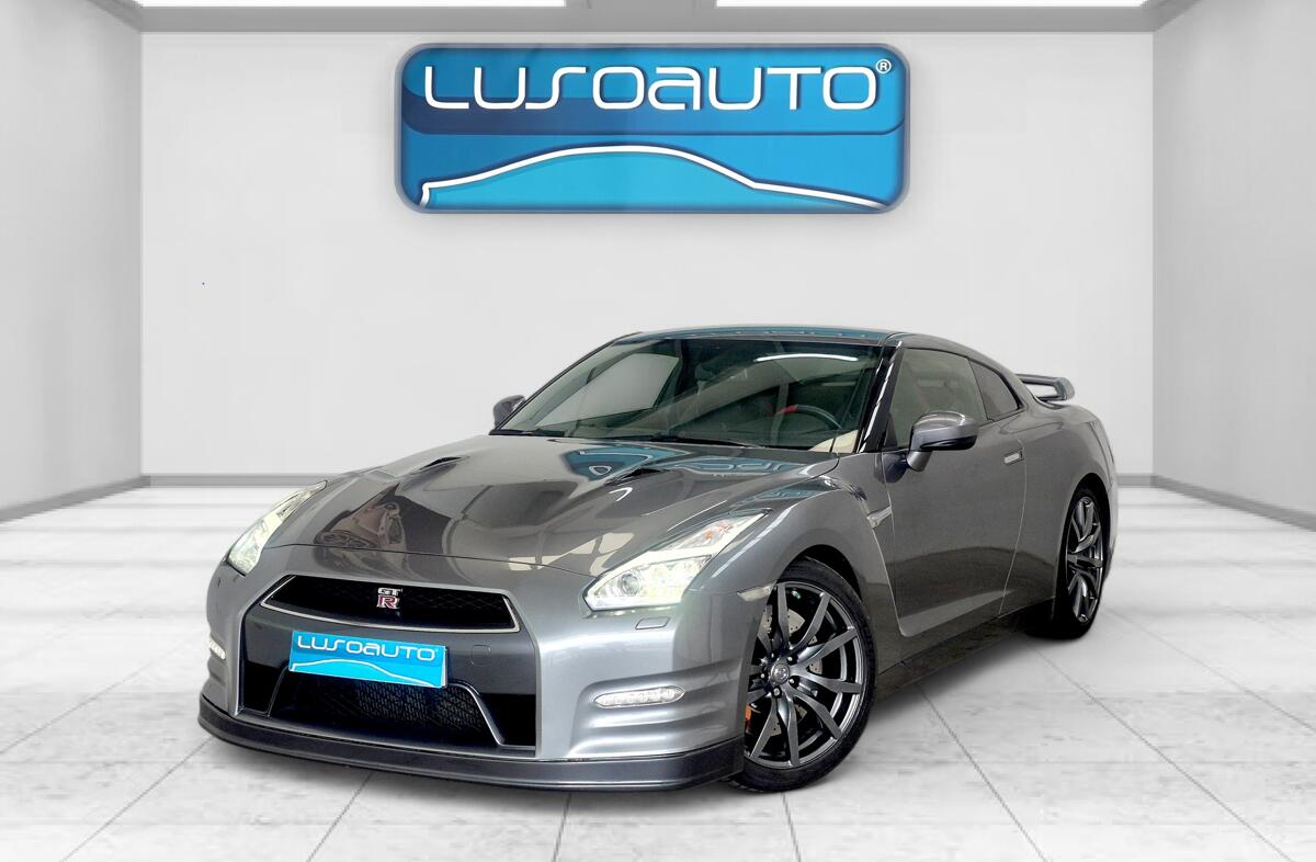 NISSAN GT-R 3.8 V6 Black Edition