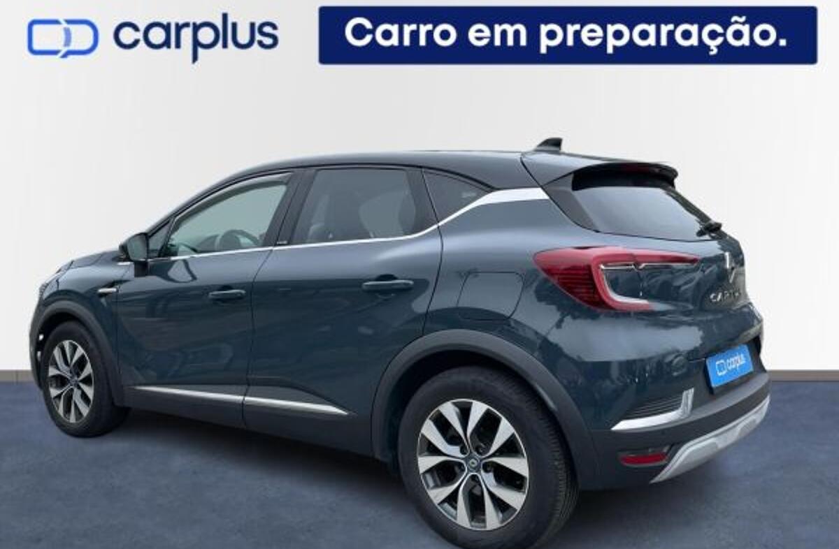 RENAULT Captur 1.6 E-Tech Plug-In Exclusive