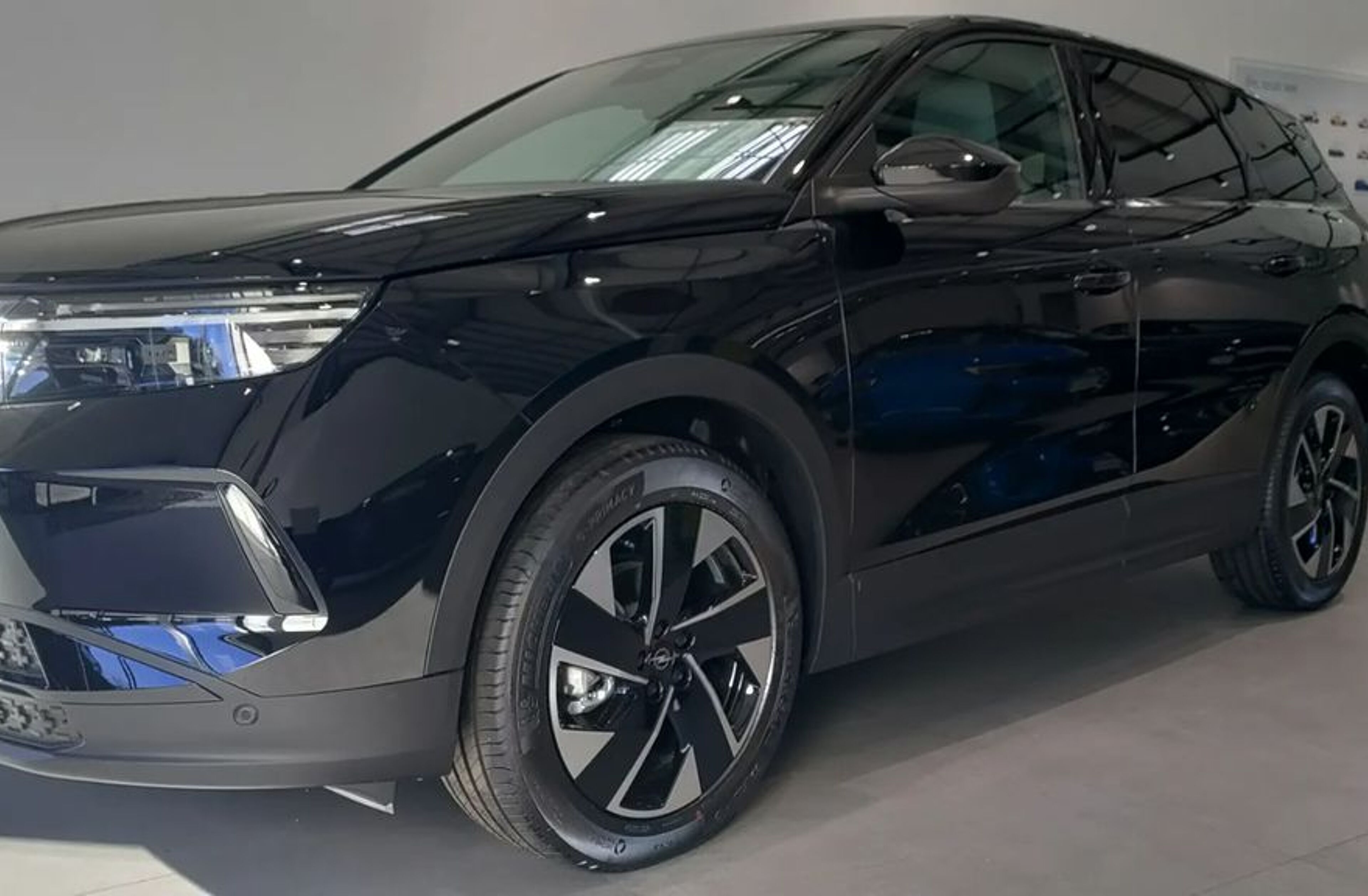 OPEL Grandland 1.2 Hybrid GS eDCT