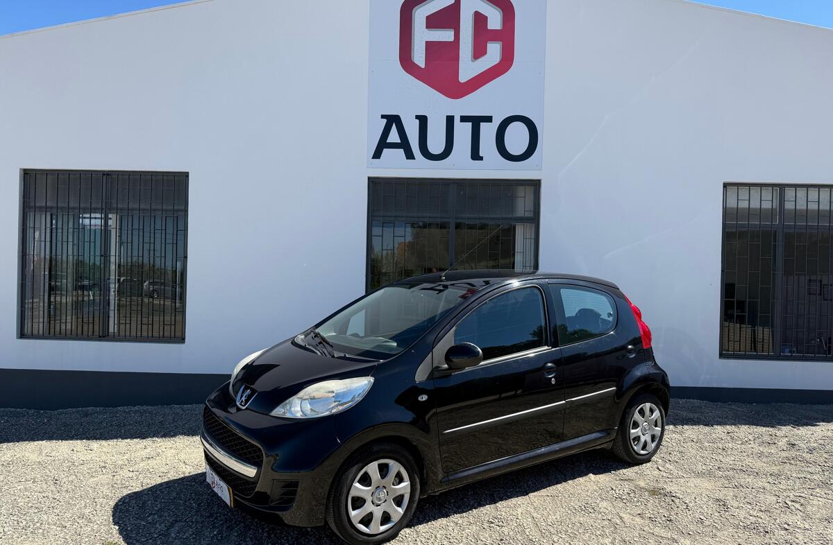 PEUGEOT 107 1.0 Trendy