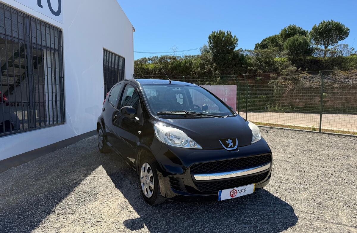 PEUGEOT 107 1.0 Trendy