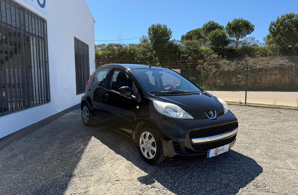 PEUGEOT 107 1.0 Trendy