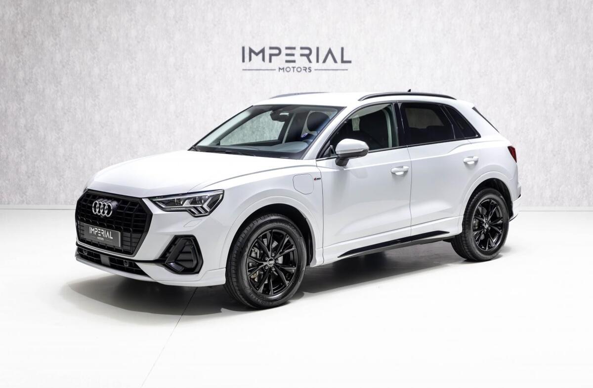 AUDI Q3 45 TFSIe S line S tronic