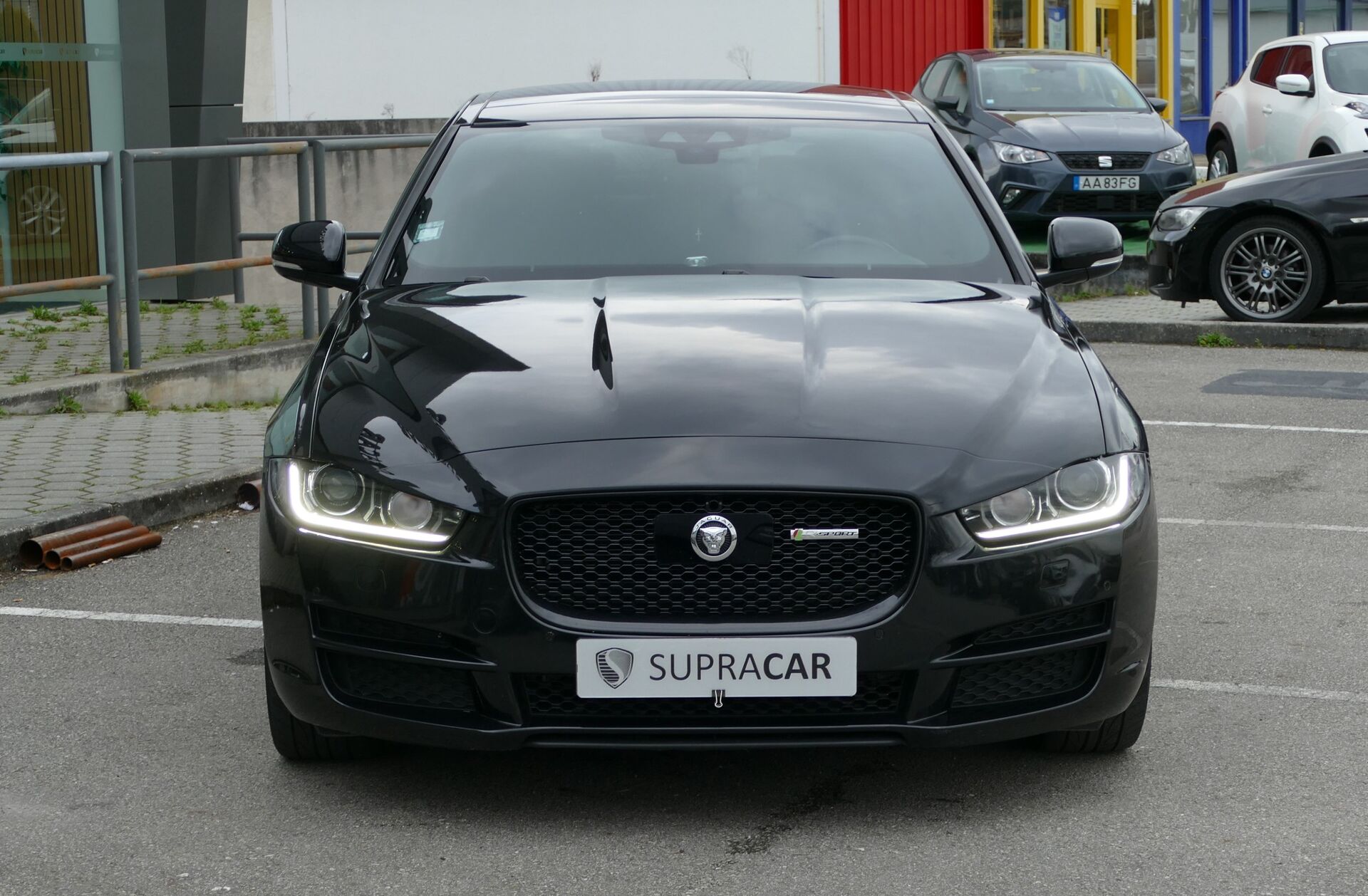 JAGUAR XE 2.0 D R-Sport Aut.