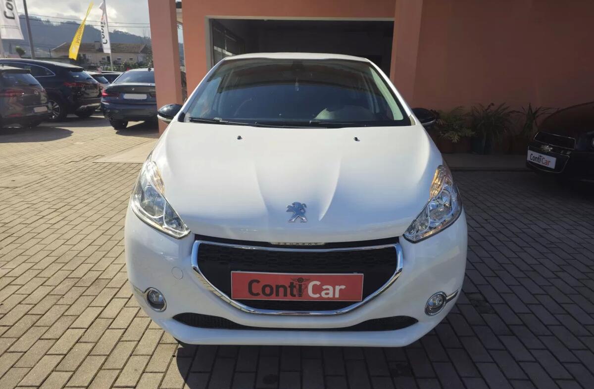 PEUGEOT 208 1.4 HDi Active