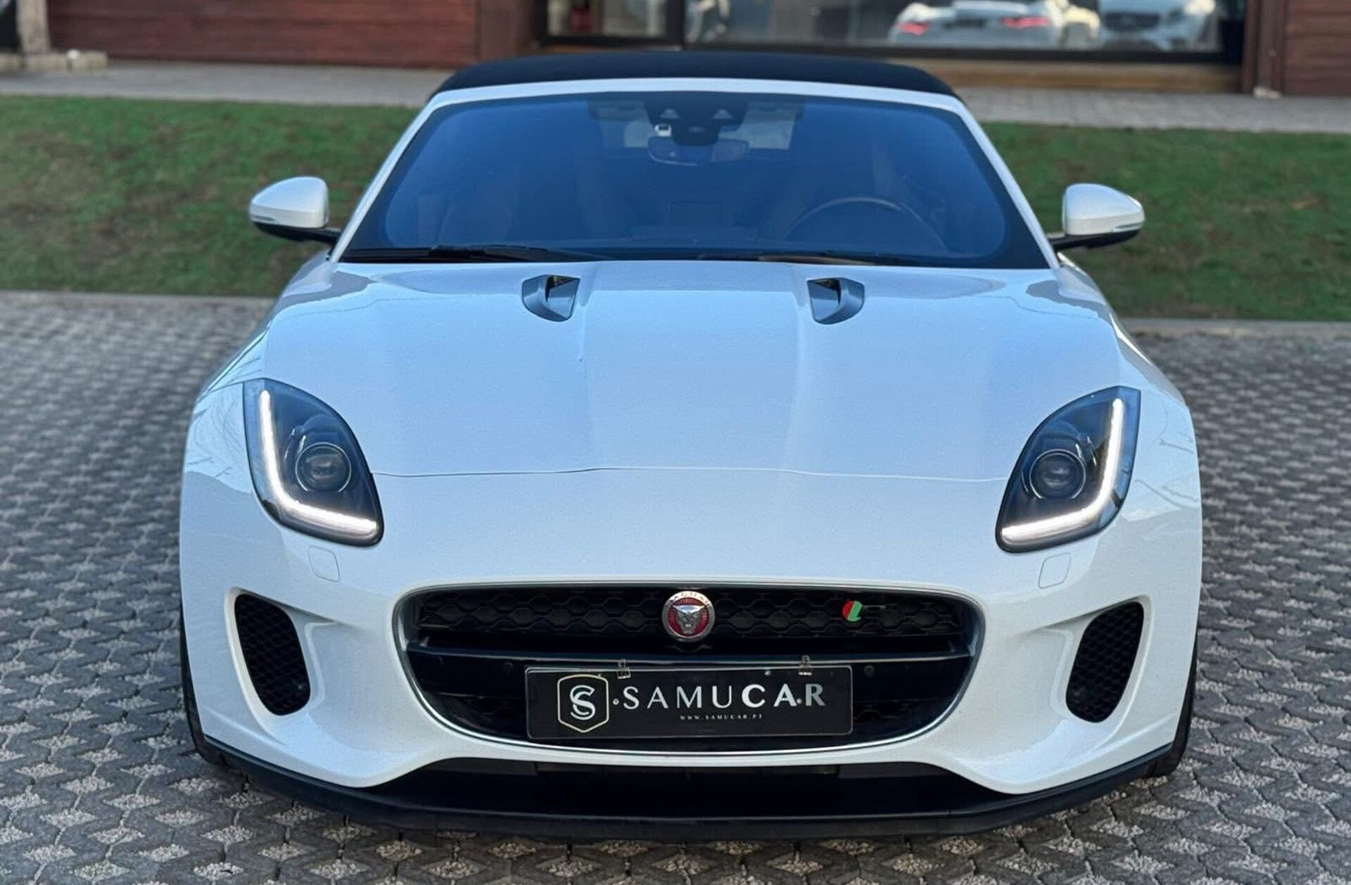 JAGUAR F-Type 2.0 i4 R-Dynamic