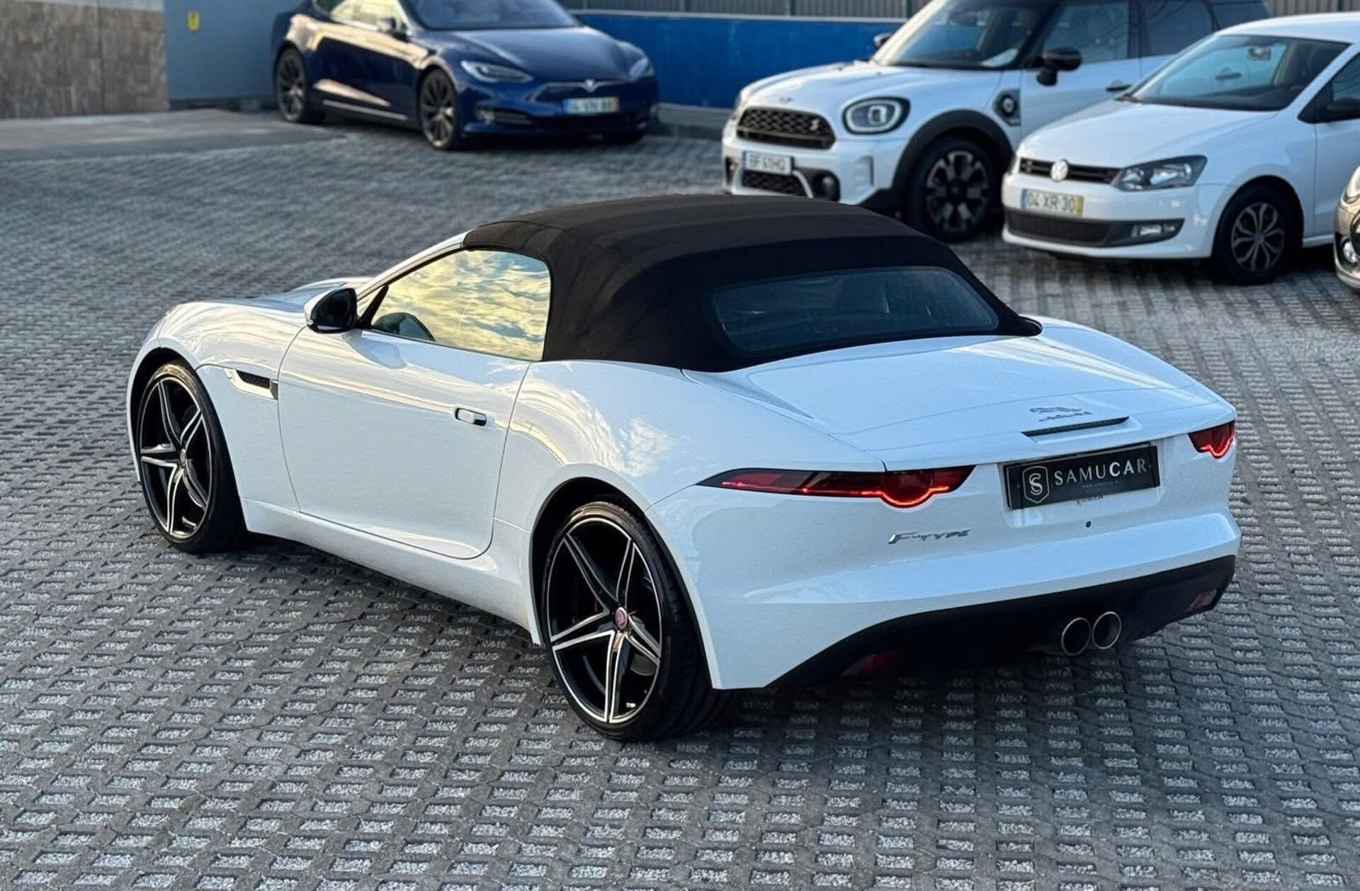 JAGUAR F-Type 2.0 i4 R-Dynamic