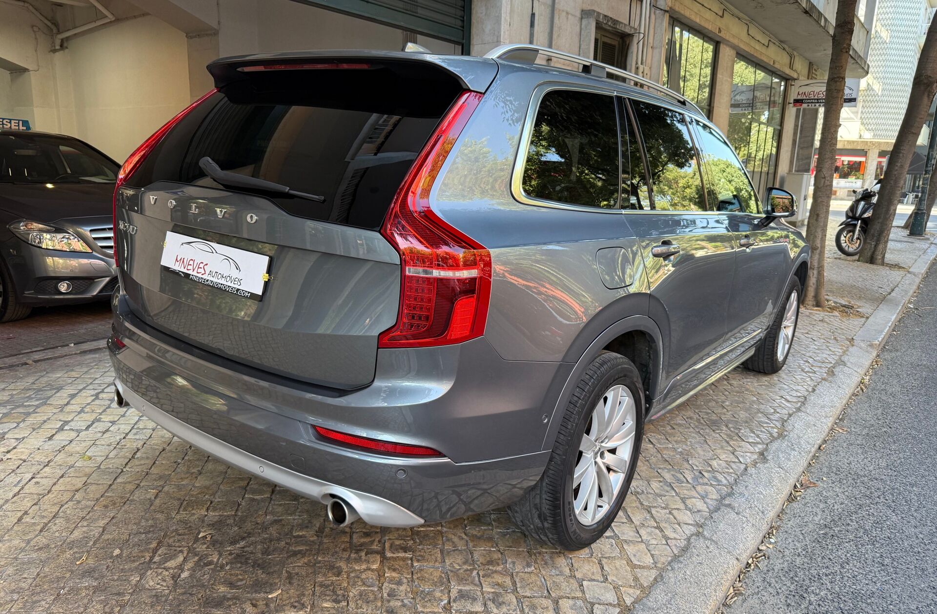 VOLVO XC90 2.0 D4 Momentum