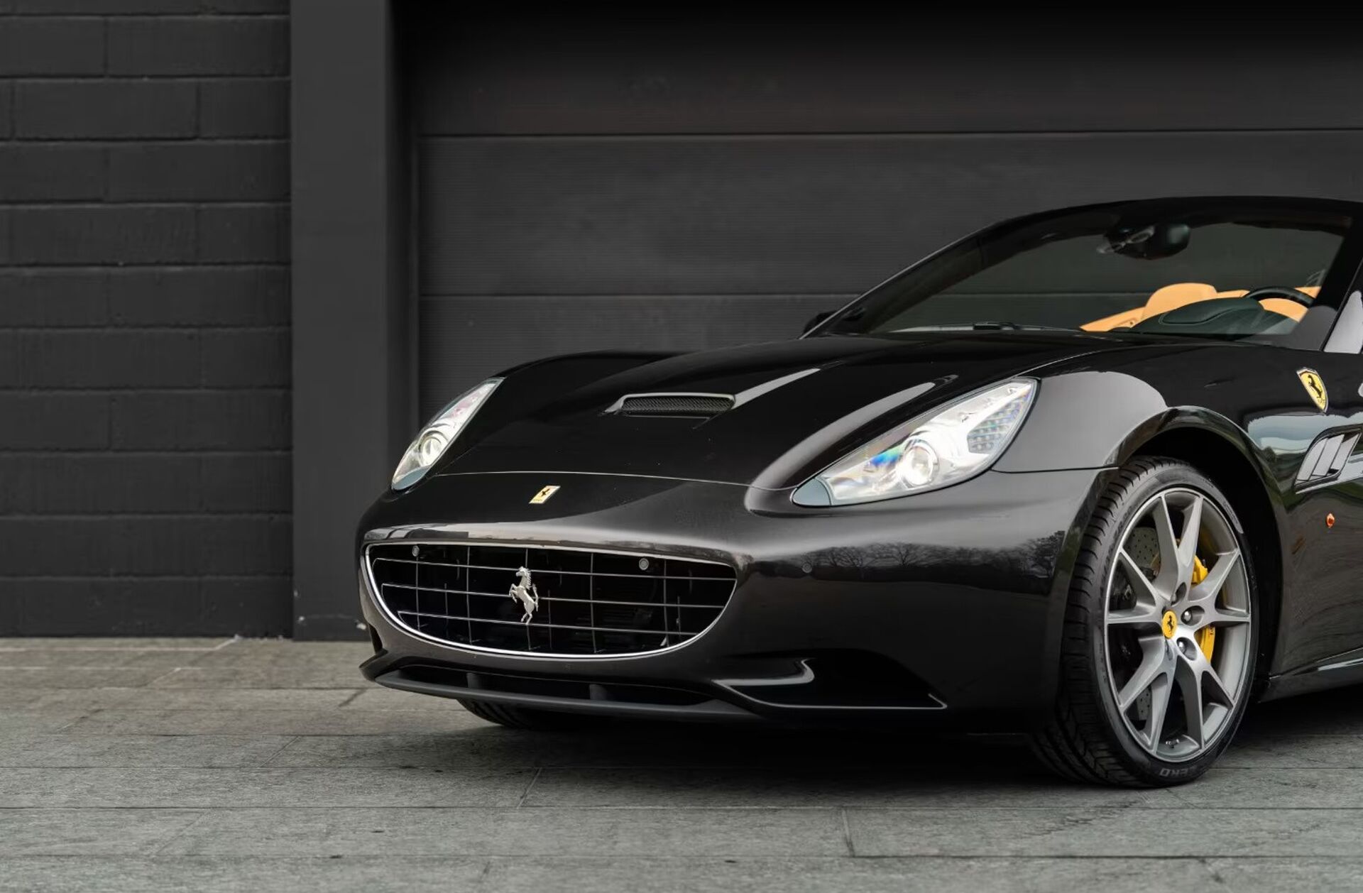 FERRARI California California