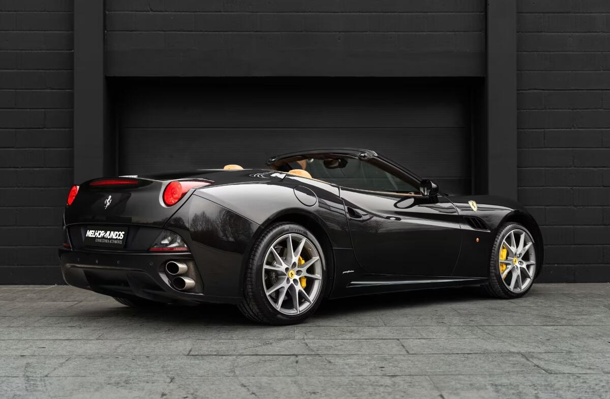FERRARI California California