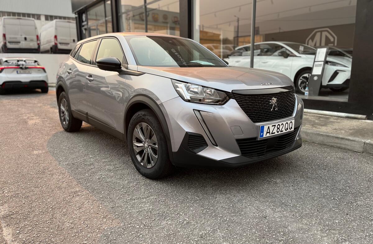 PEUGEOT 2008 1.2 PureTech Active Pack