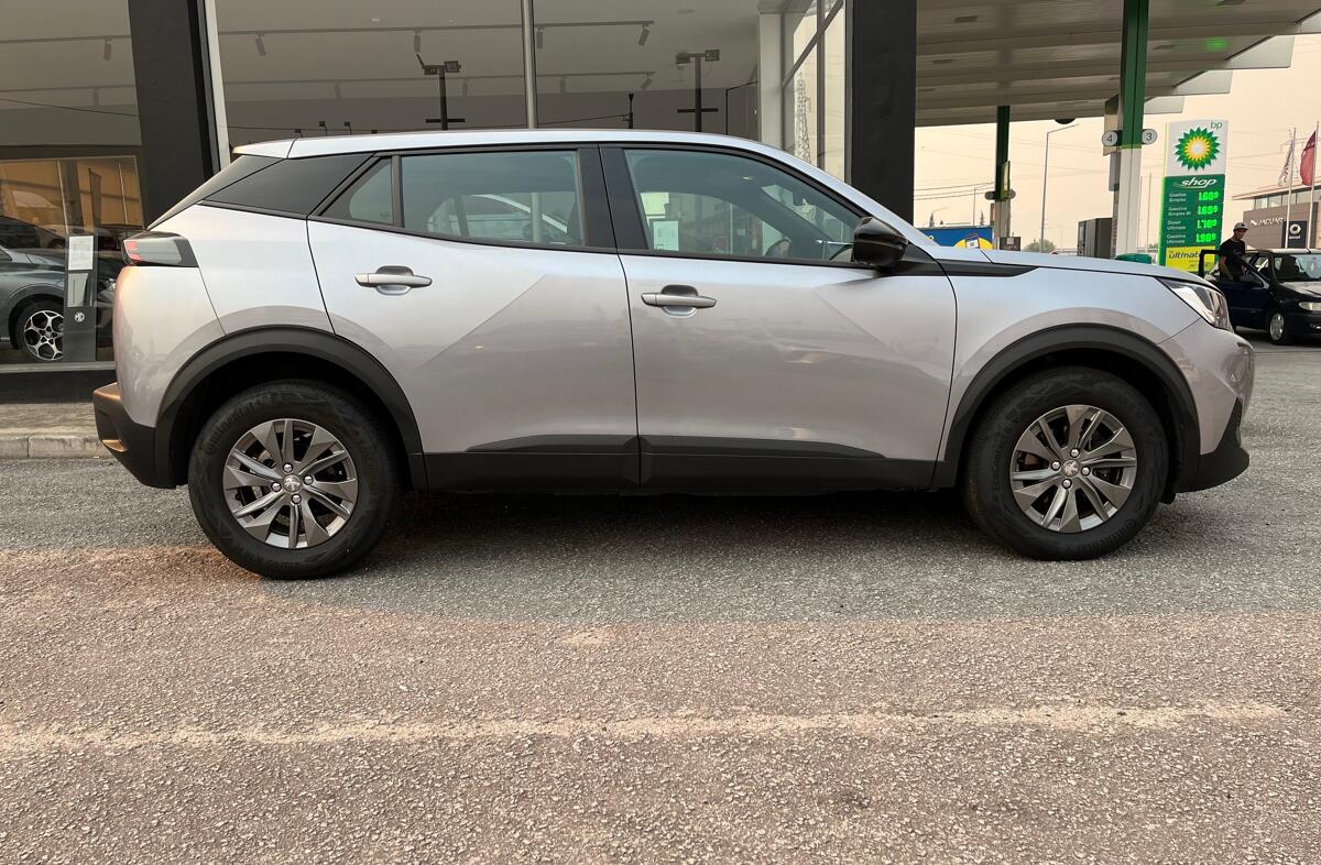 PEUGEOT 2008 1.2 PureTech Active Pack