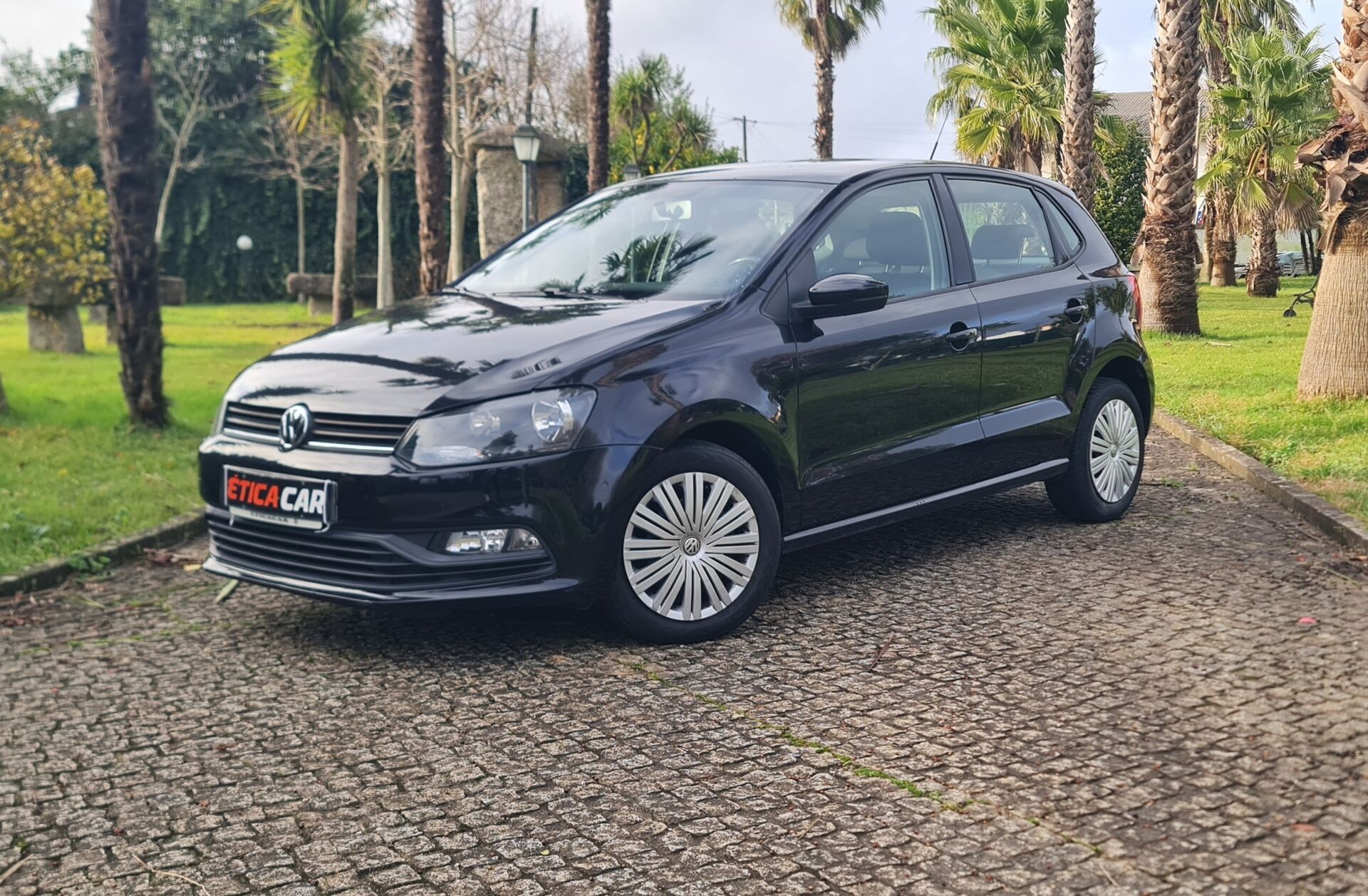 VOLKSWAGEN Polo 1.0 Confortline Nav