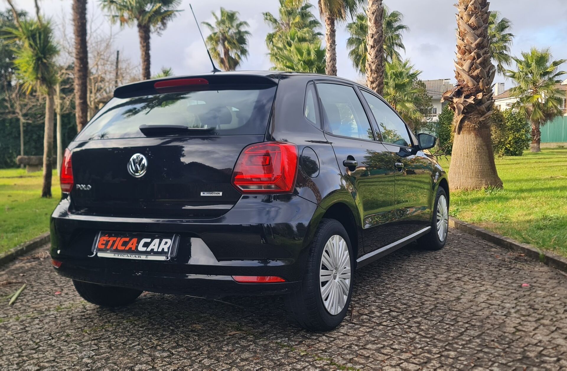 VOLKSWAGEN Polo 1.0 Confortline Nav