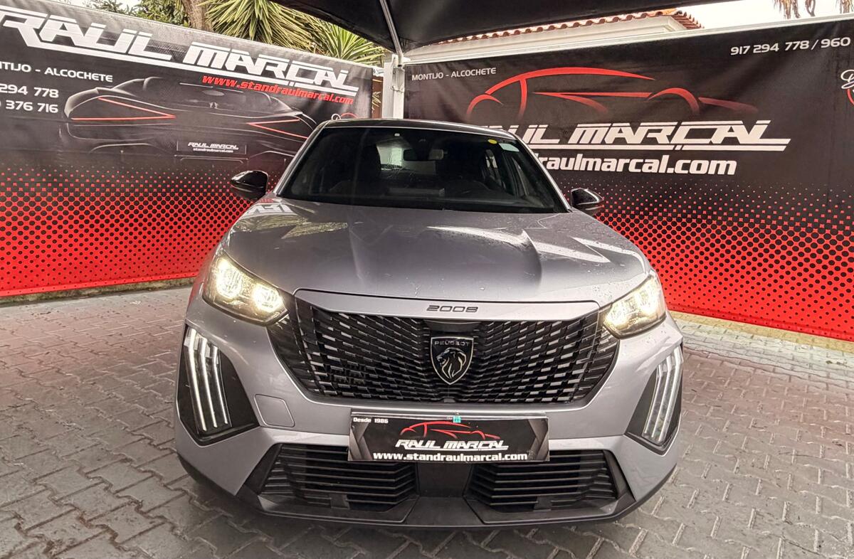 PEUGEOT 2008 1.2 PureTech Active