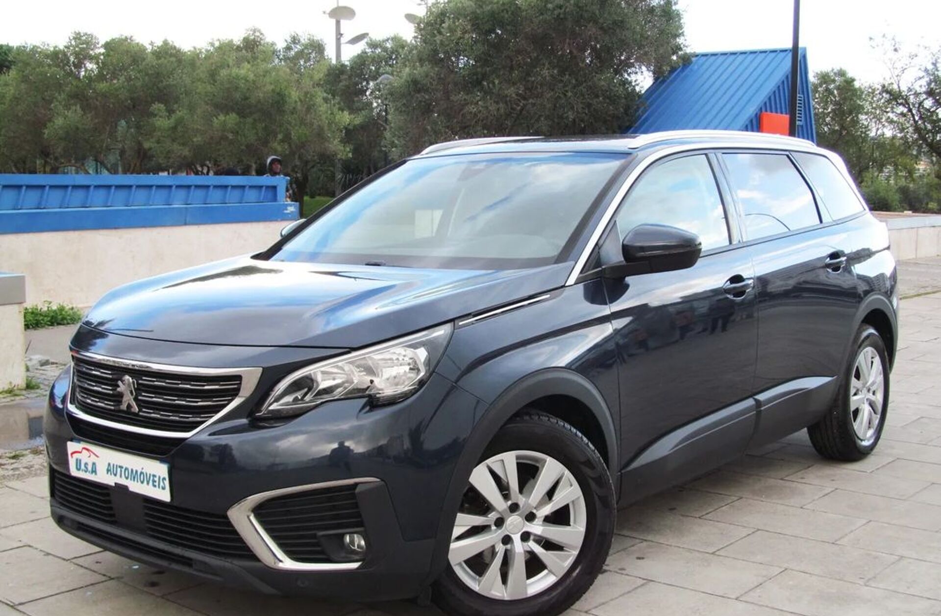 PEUGEOT 5008 1.5 BlueHDi Active
