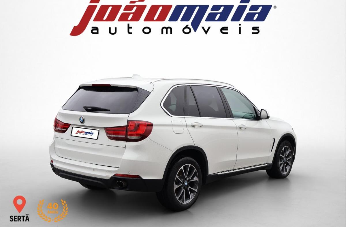 BMW X5 25 d sDrive Comfort 7L