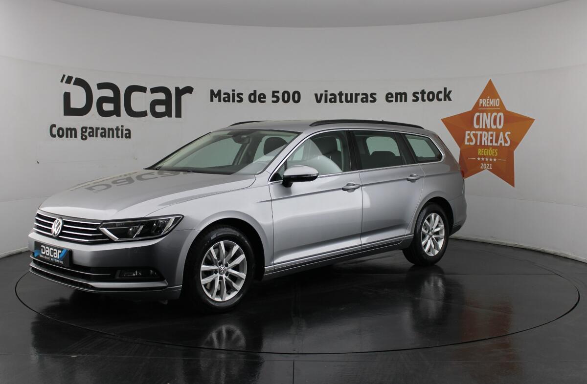 VOLKSWAGEN Passat V. 2.0 TDi Business Package DSG