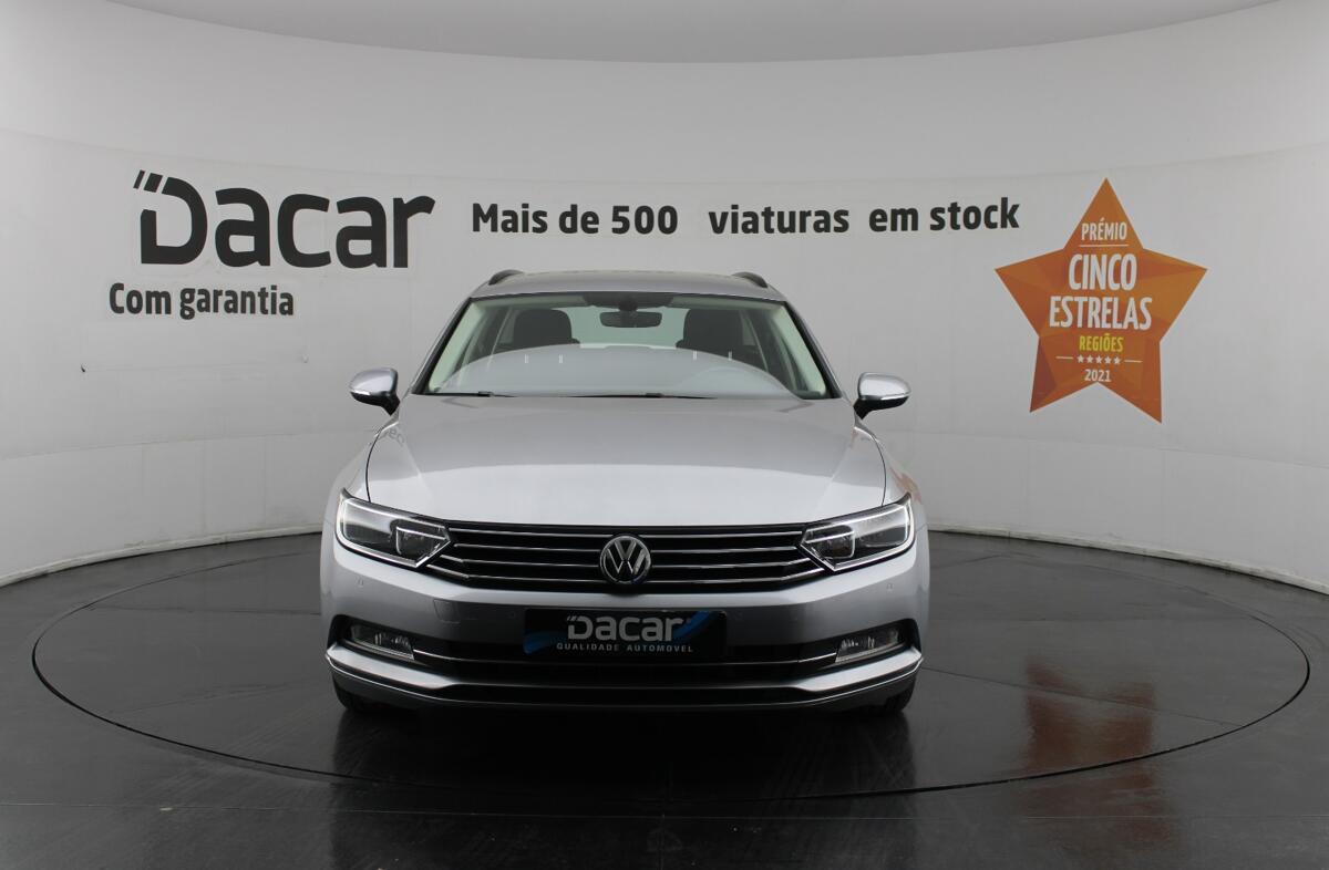 VOLKSWAGEN Passat V. 2.0 TDi Business Package DSG