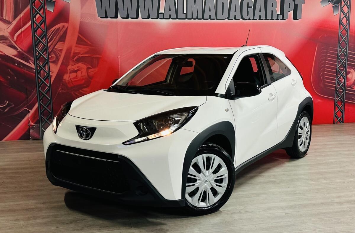 TOYOTA Aygo X 1.0 Play