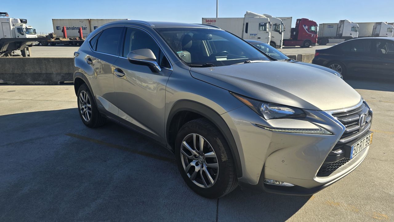Lexus NX NX 300h Executive+