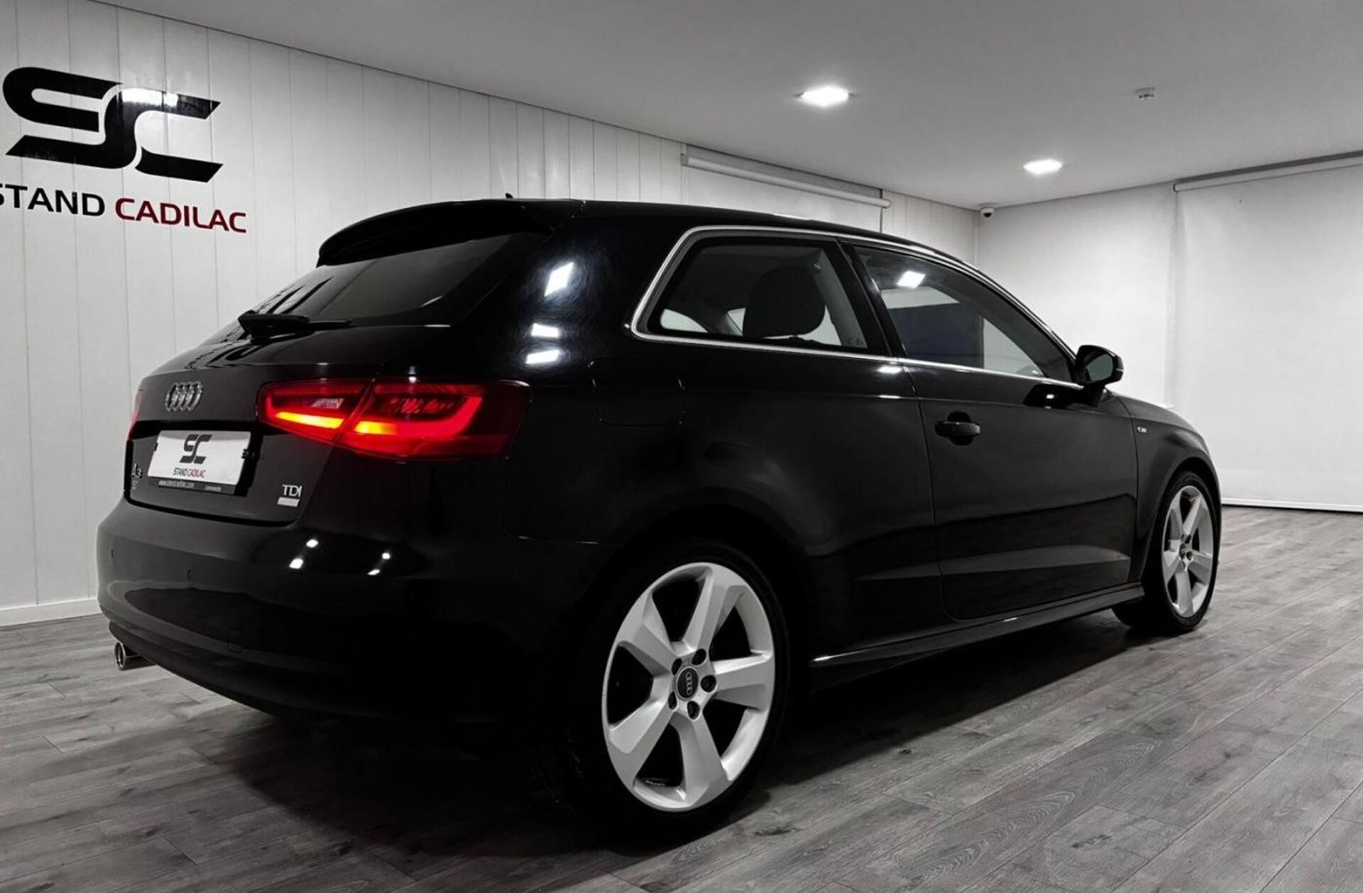 AUDI A3 1.6 TDI S-line