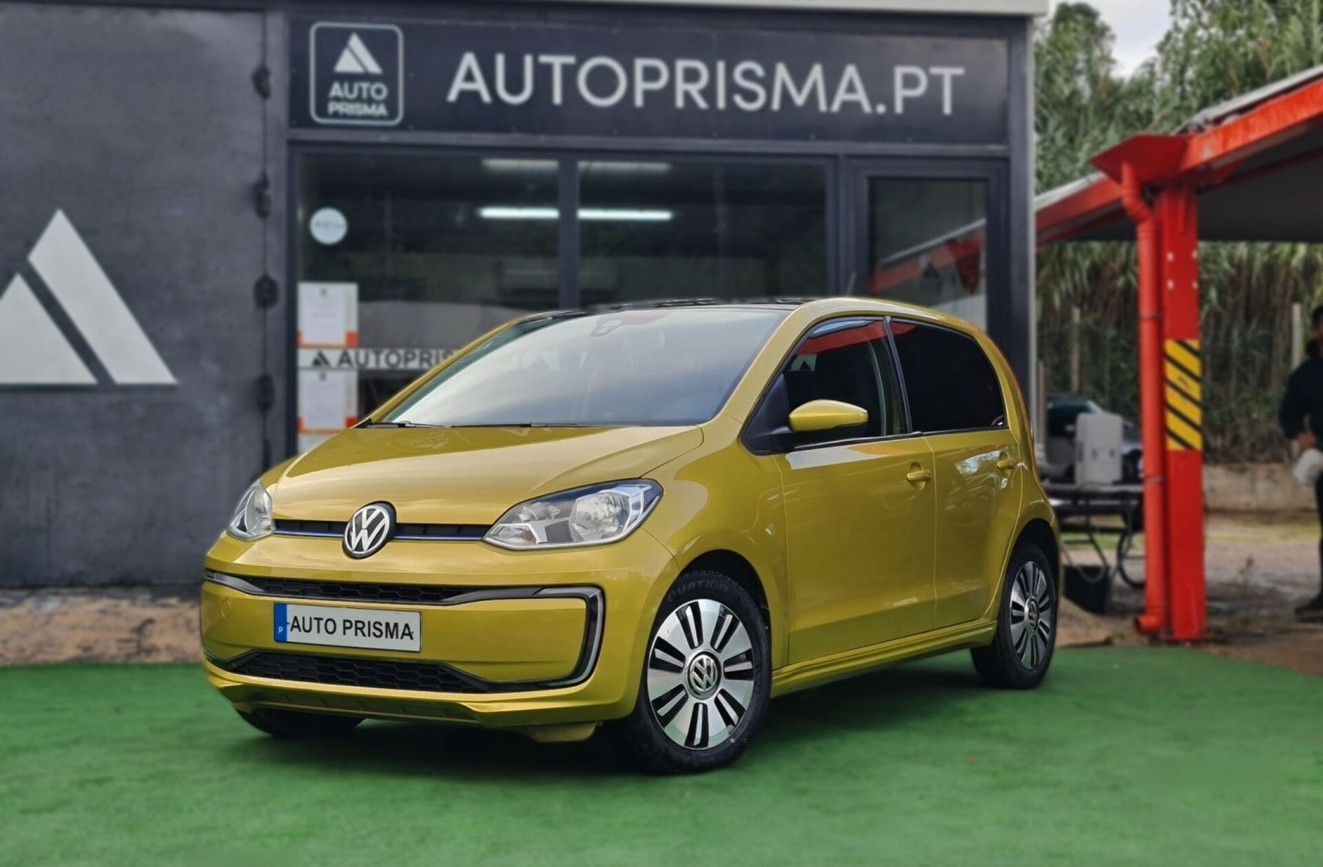 VOLKSWAGEN Up e-! AC/DC