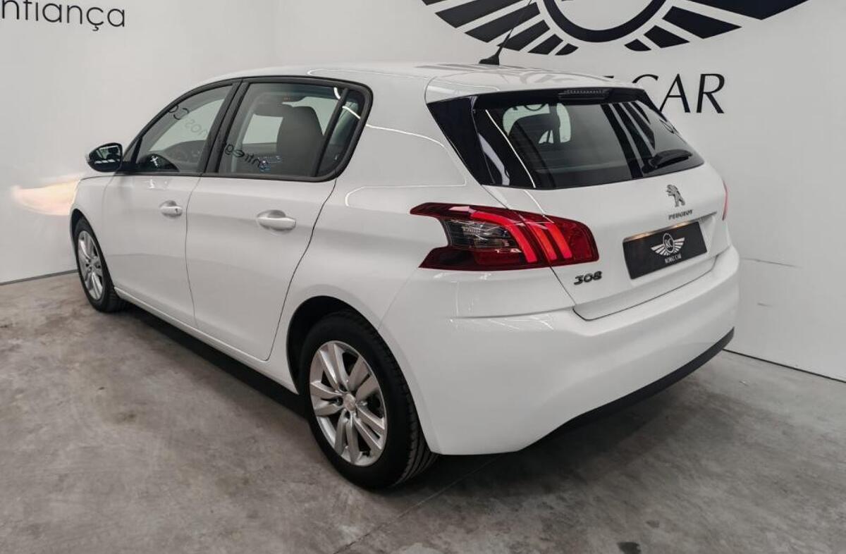 PEUGEOT 308 1.5 BlueHDi Allure