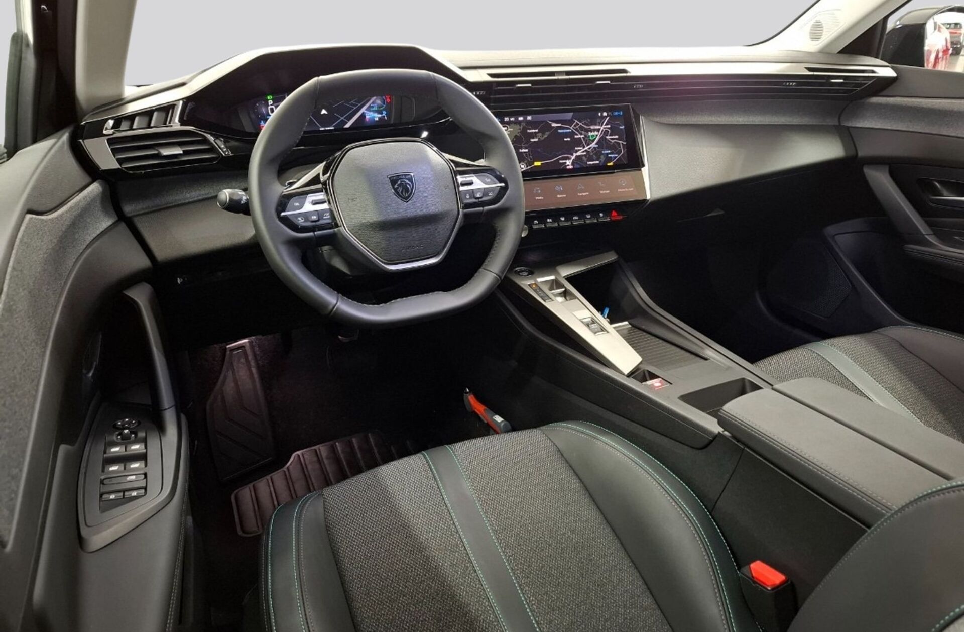 PEUGEOT 408 1.2 Hybrid Allure e-DCS6