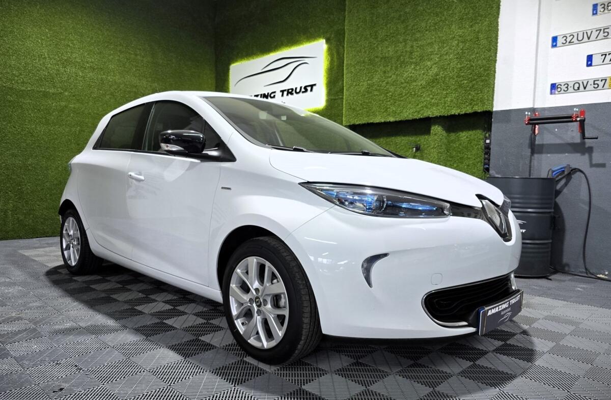 RENAULT ZOE Limited 40