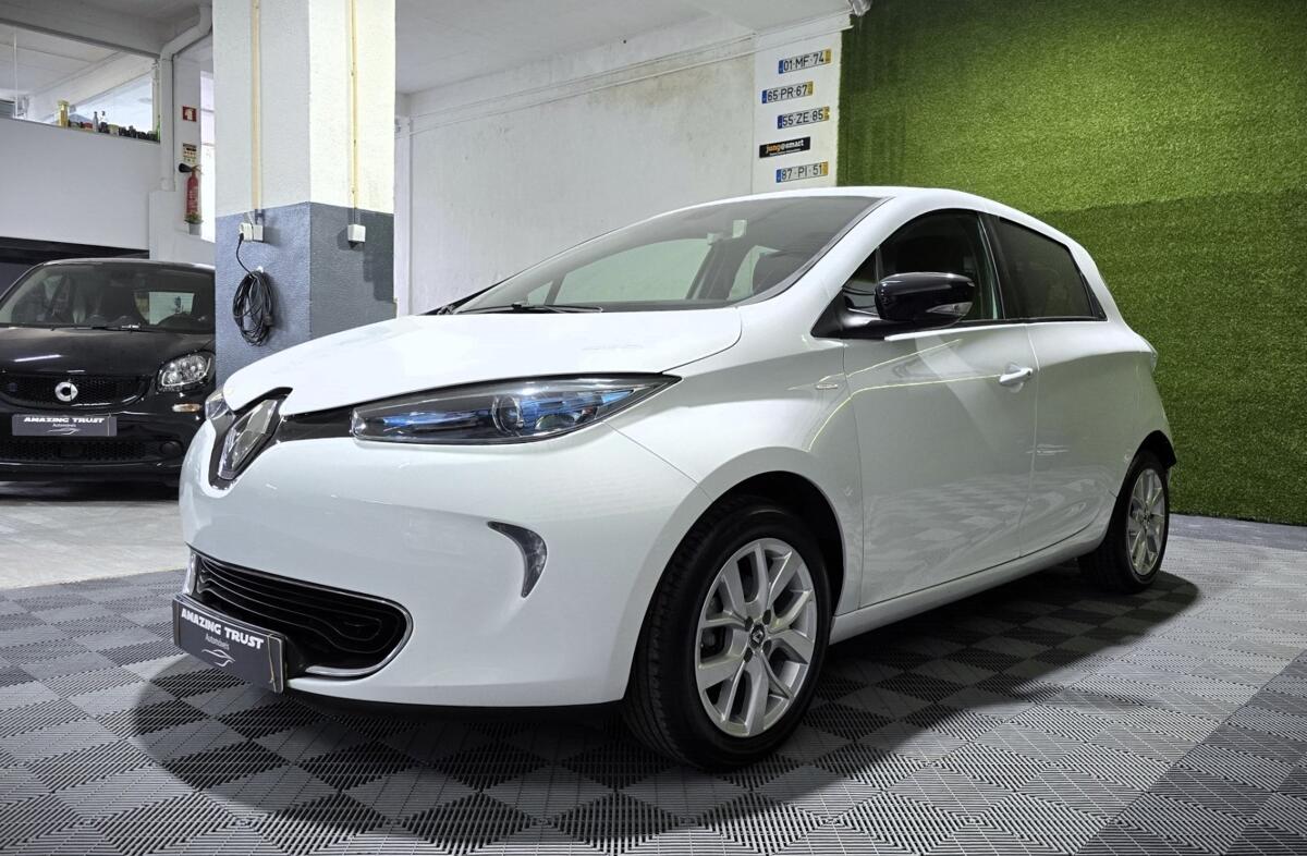 RENAULT ZOE Limited 40