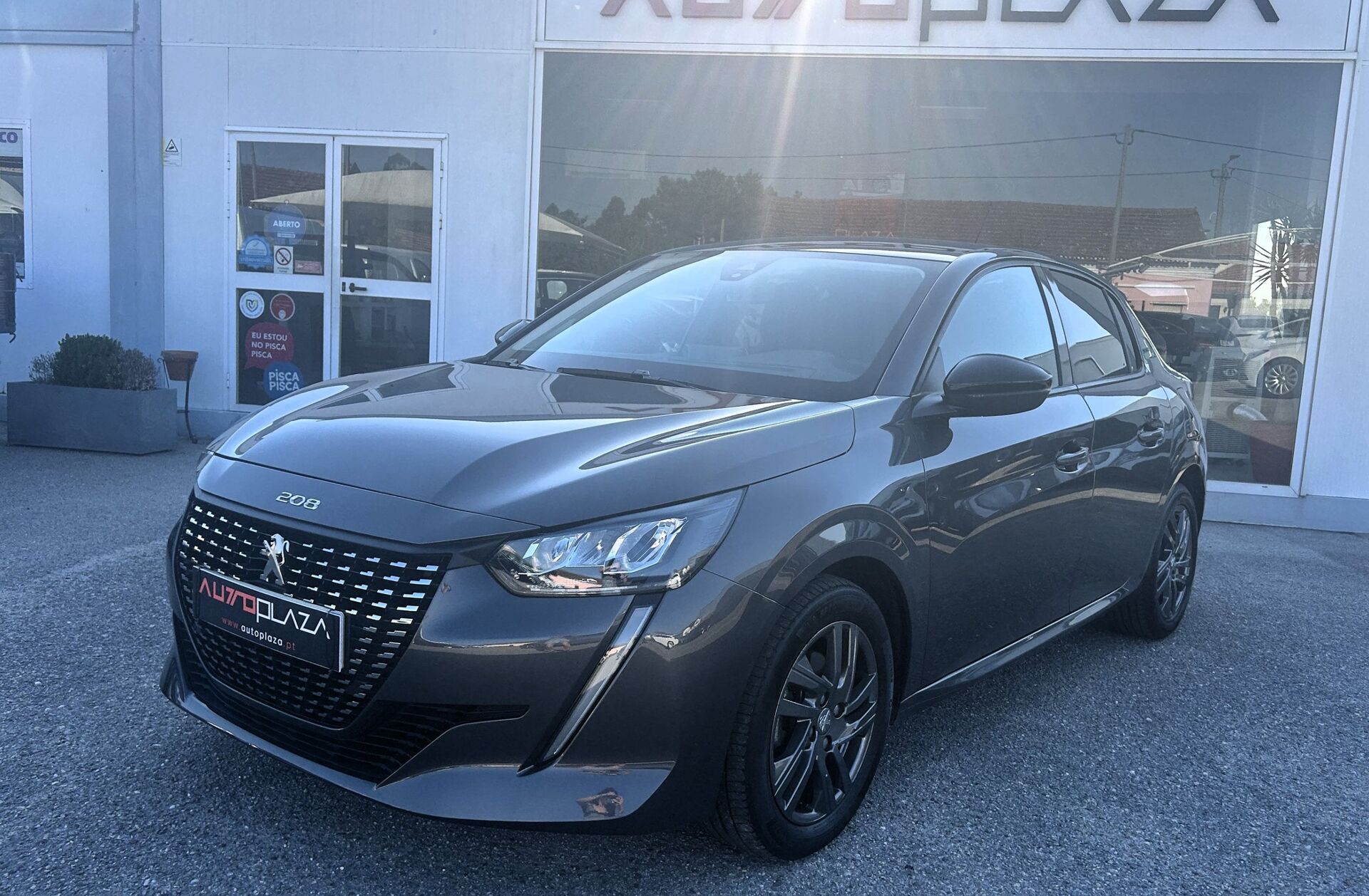 PEUGEOT 208 1.2 PureTech Style EAT8