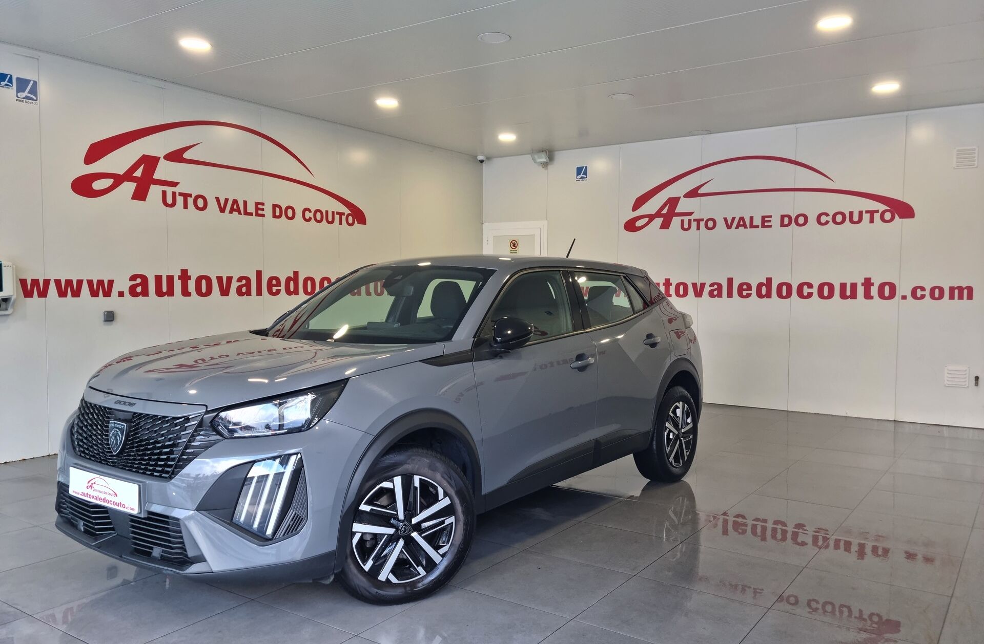 PEUGEOT 2008 1.2 PureTech Active Pack