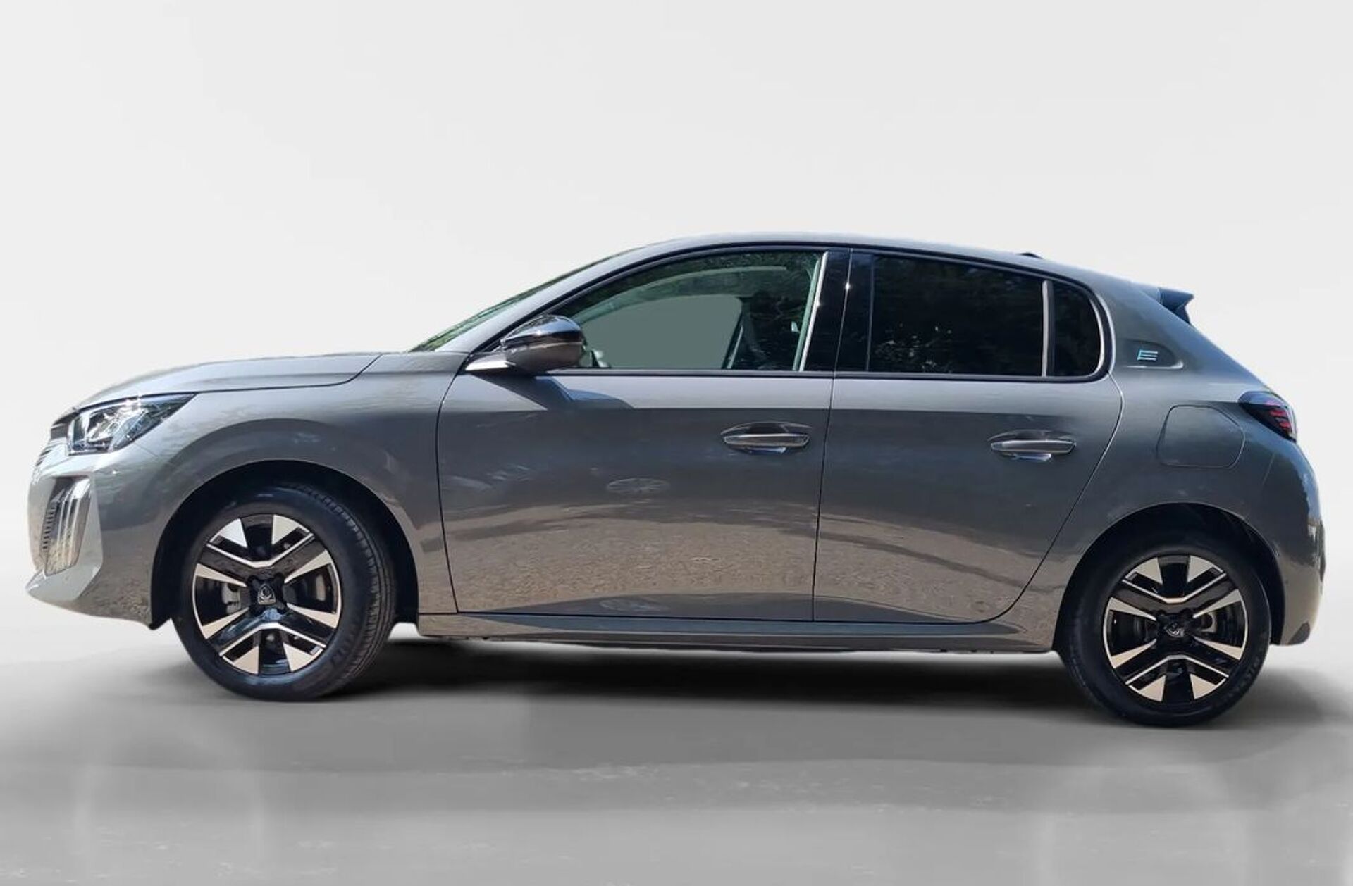 PEUGEOT 208 e- 51 kWh GT