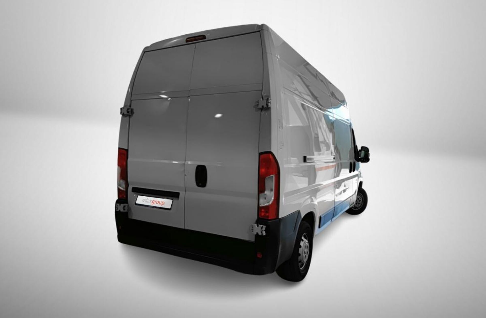 PEUGEOT Boxer 2.2 BlueHDi 335 L3H3 Pro