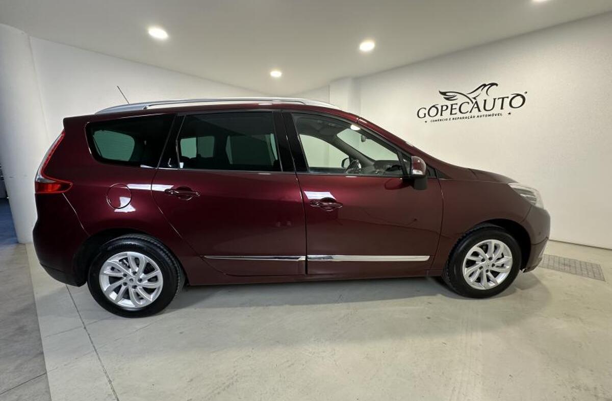 RENAULT Scénic 1.5 dCi Sport SS