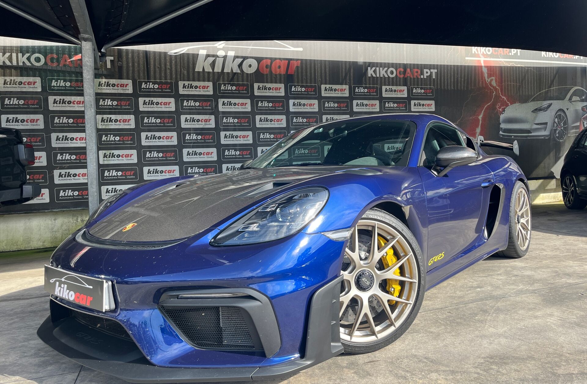 PORSCHE 718 Cayman GT4 RS