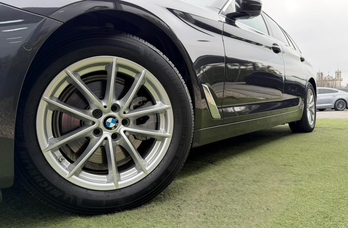 BMW Serie-5 520 d Auto