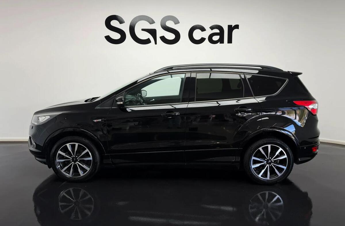 FORD Kuga 1.5 TDCi ST-Line