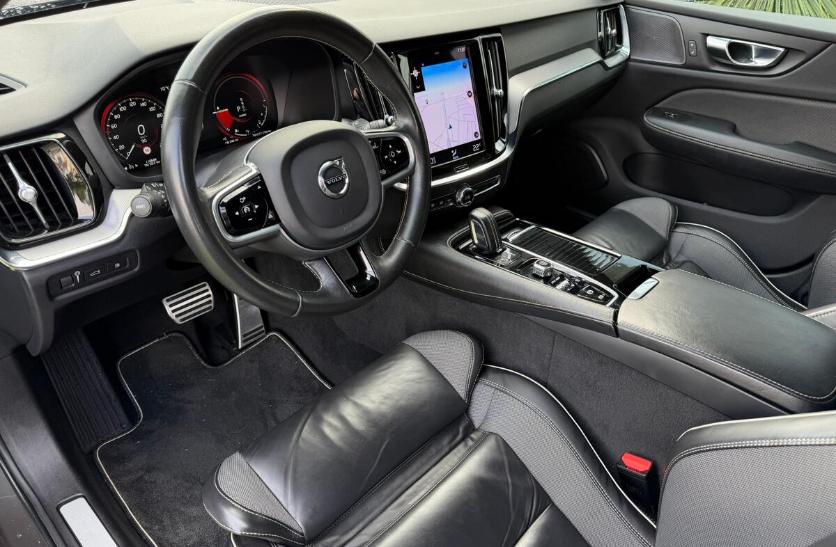 VOLVO V60 2.0 T6 AWD TE R-Design