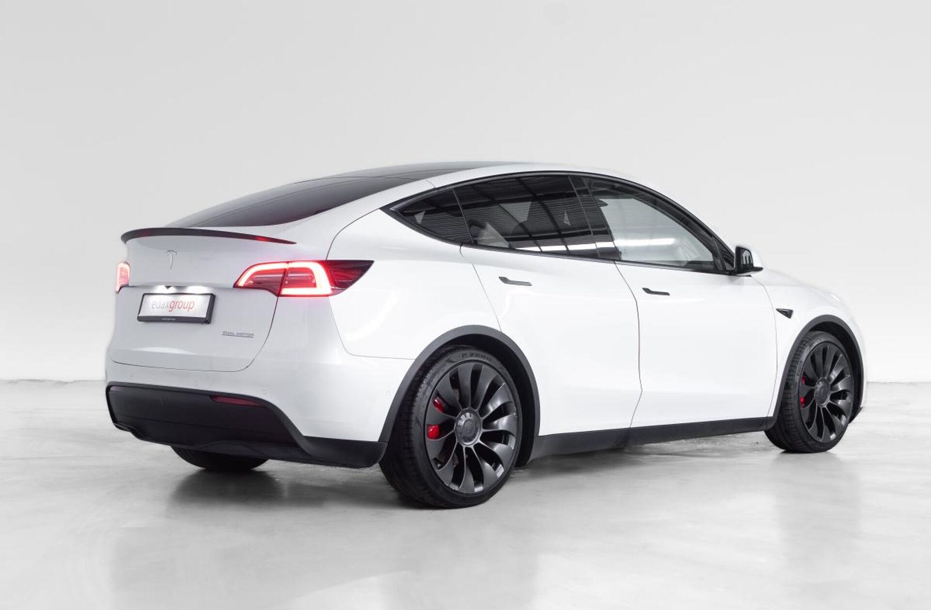 TESLA Model Y Performance Tração Integral
