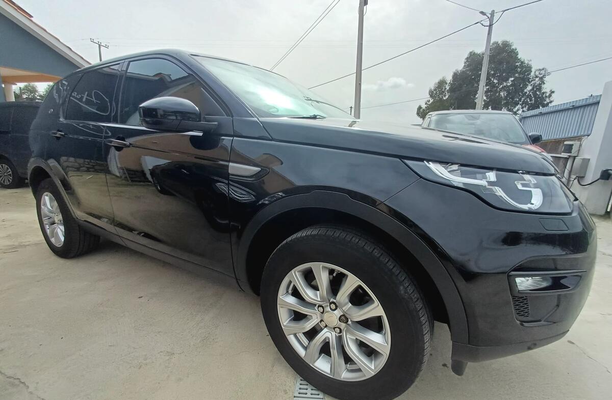 LAND ROVER Discovery S.2.0 TD4 SE
