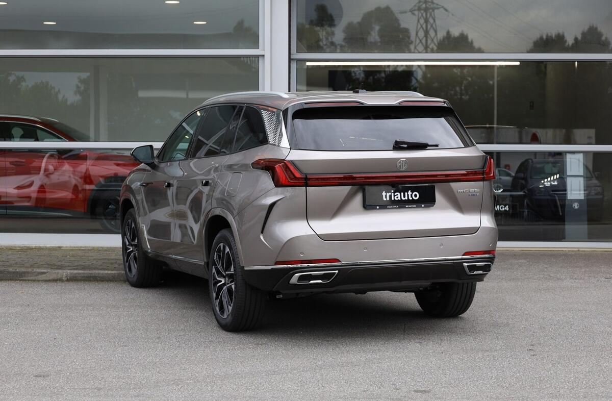 MG MGS9 1.5 L Luxury