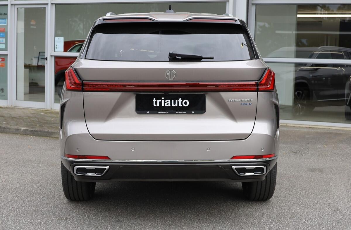 MG MGS9 1.5 L Luxury