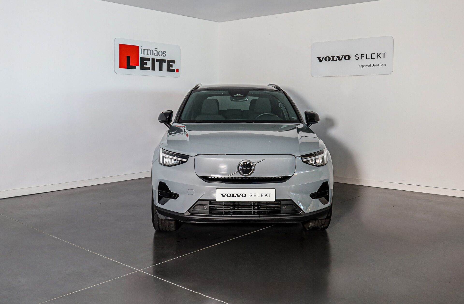 VOLVO XC40 Recharge Extended Range Plus