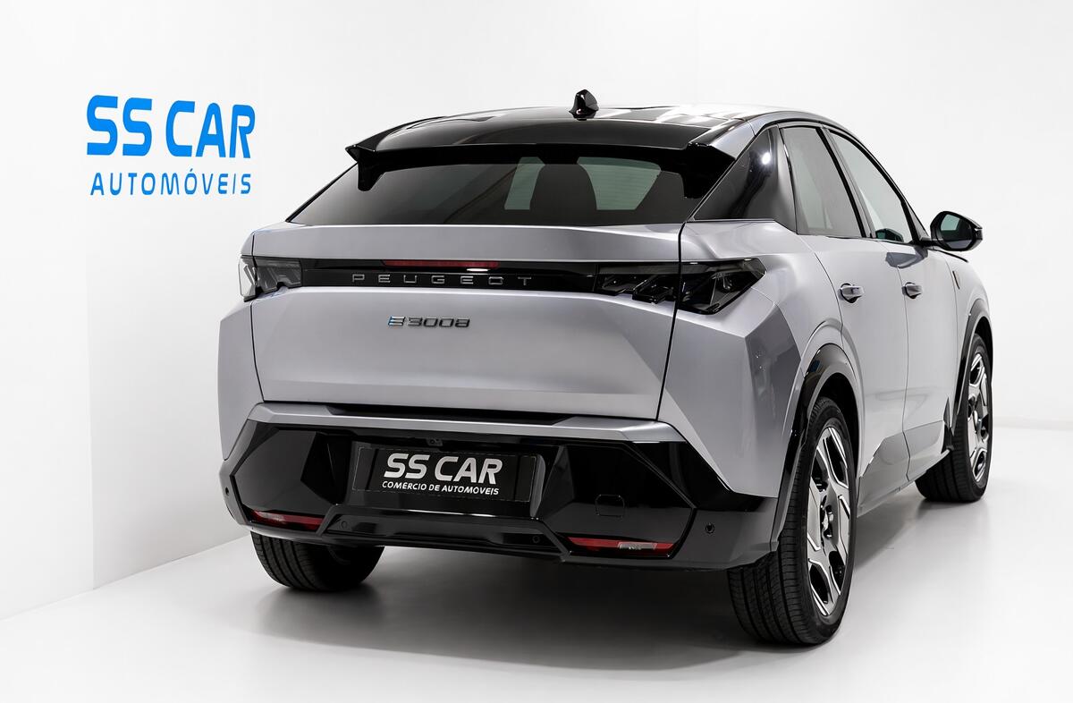 PEUGEOT 3008 e- 73 kWh GT