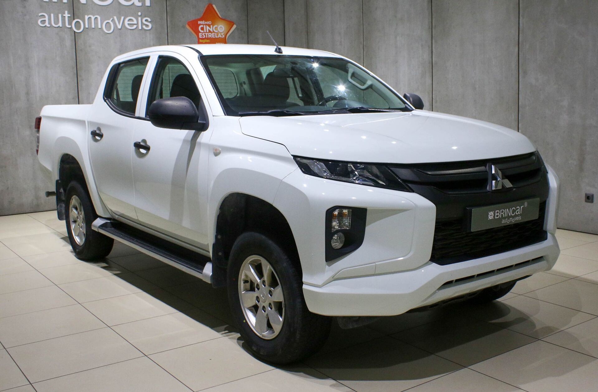 MITSUBISHI L 200 2.3 DI-D CD Invite 4WD