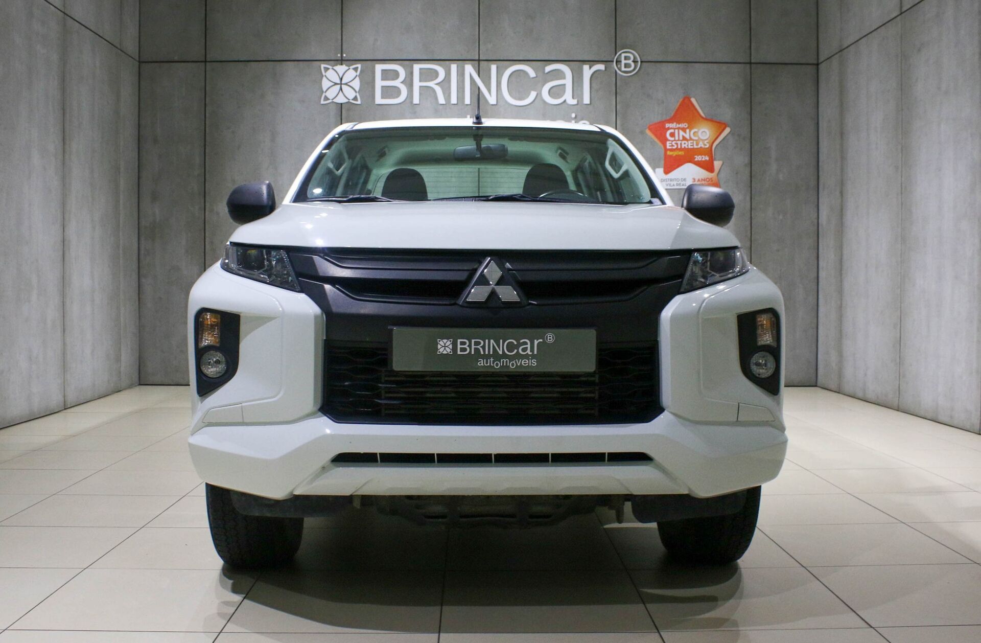 MITSUBISHI L 200 2.3 DI-D CD Invite 4WD