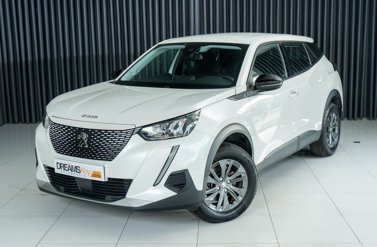 PEUGEOT 2008 e- 50 kWh GT